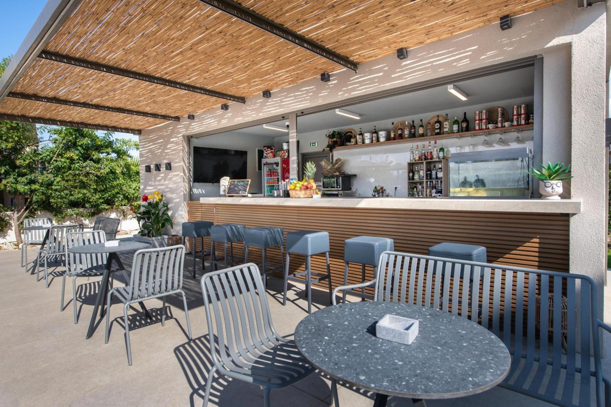 Eleanthi Modern Living Apartment Galatas  Exterior photo